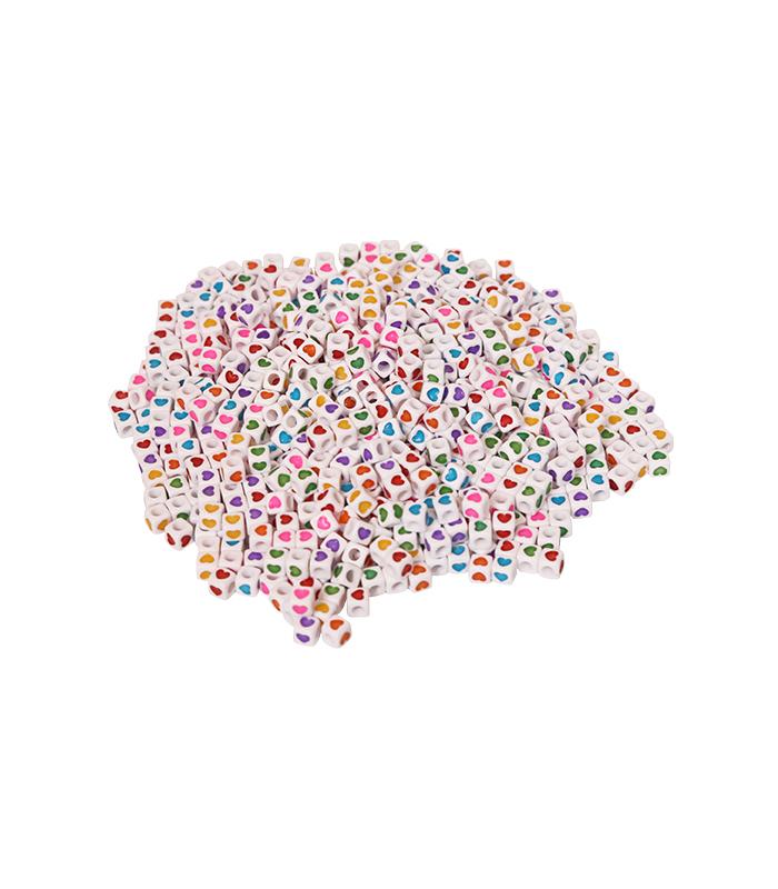 Perles cubes coeur plastique Ø  7x7mm sachet de 1000 ass R.1616