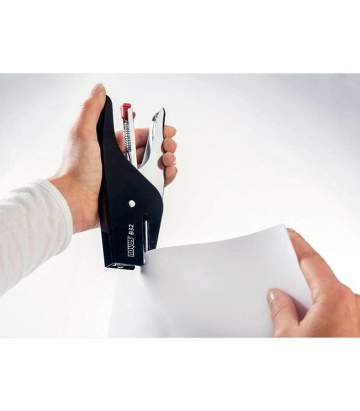 Agrafeuse n°10 de bureau pince B32 noir chrome 20 feuillesR.02106495