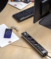 Multiprise 3 prises 2 USB + interr. HUGO 2m noire R.1150611503 