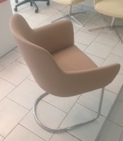 Chaise visiteur CITY pied luge simili cuir orange