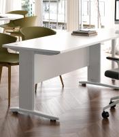 Bureau 120x80 droit PRACTIKA chêne voile de fond pieds P1 blancs